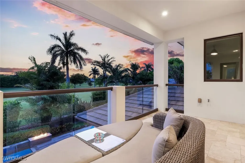 875 Wedge Drive Naples FL 34103