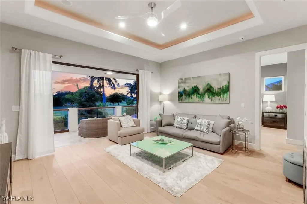 875 Wedge Drive Naples FL 34103