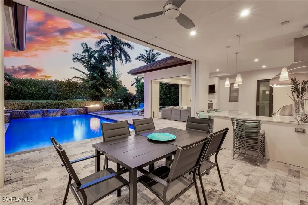 875 Wedge Drive Naples FL 34103