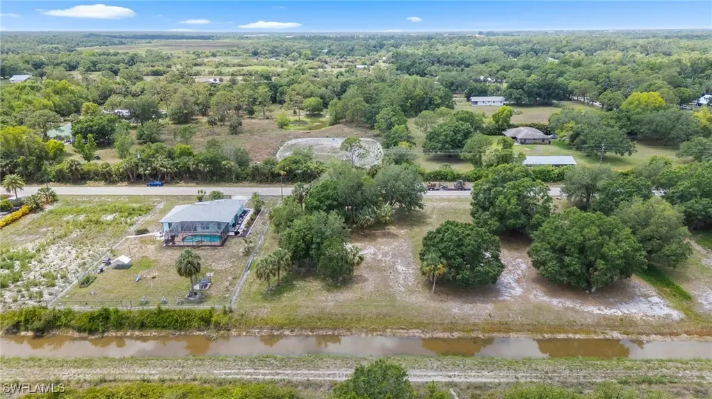 15561 Cemetery Road Fort Myers FL 33905