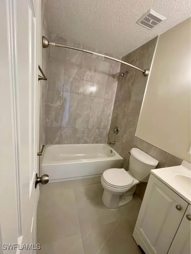 4052 Bayshore Drive Naples FL 34112