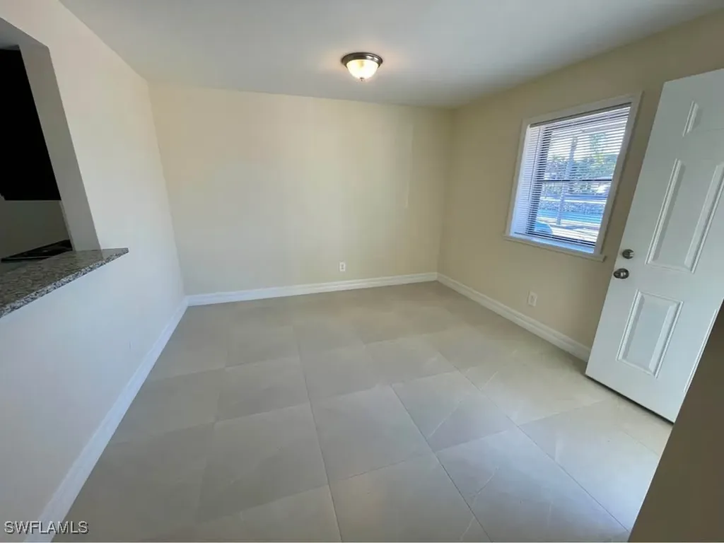 4052 Bayshore Drive Naples FL 34112