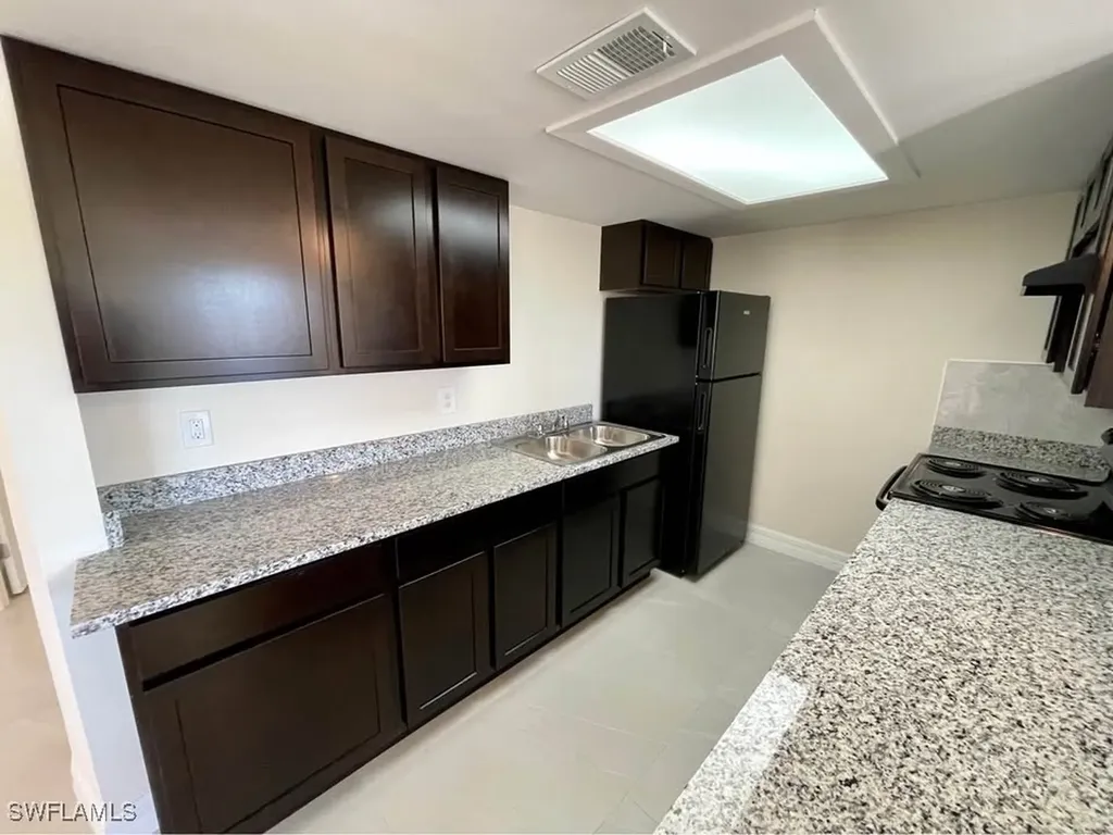 4052 Bayshore Drive Naples FL 34112