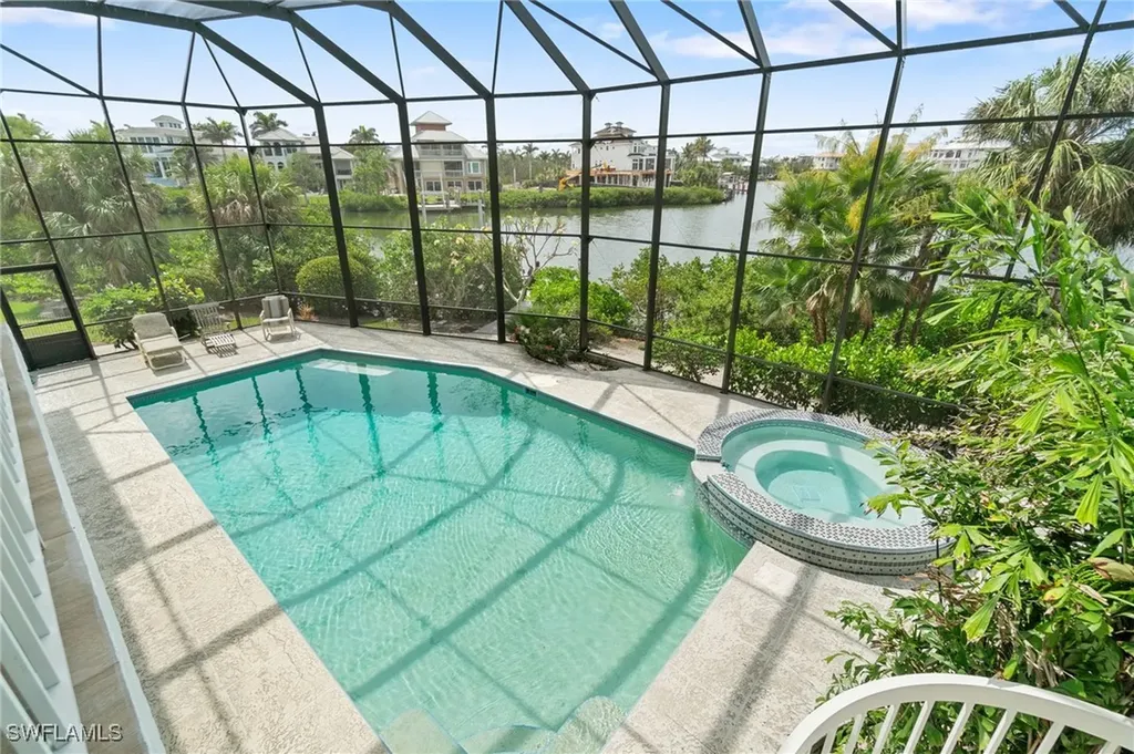 90 Southport Cove Bonita Springs FL 34134