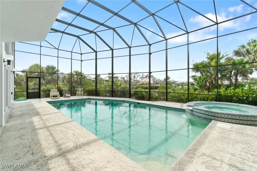 90 Southport Cove Bonita Springs FL 34134
