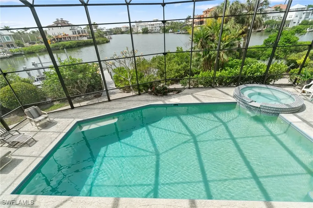 90 Southport Cove Bonita Springs FL 34134