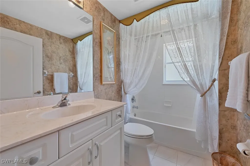 8279 Ibis Cove Circle Naples FL 34119