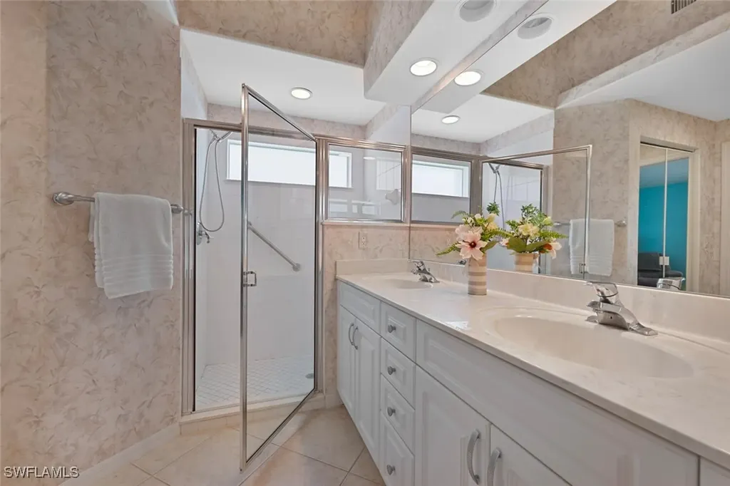 8279 Ibis Cove Circle Naples FL 34119