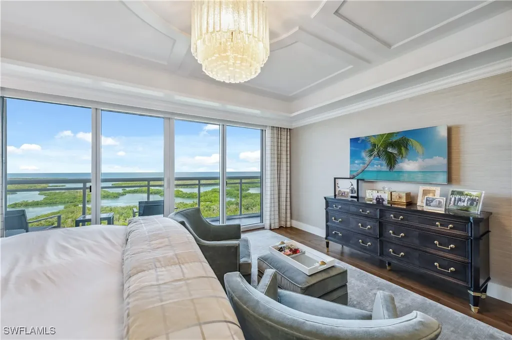 13915 Old Coast Road Naples FL 34110