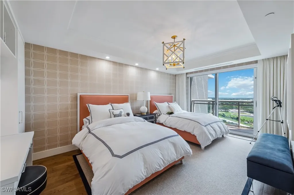 13915 Old Coast Road Naples FL 34110