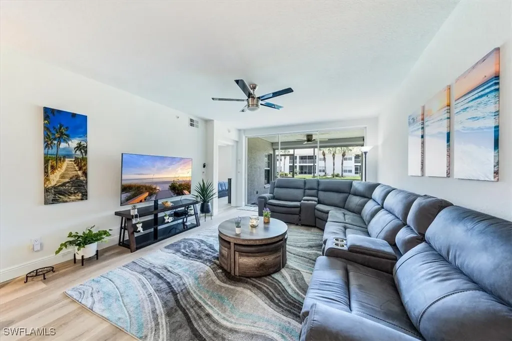 6914 Satinleaf Road N Naples FL 34109