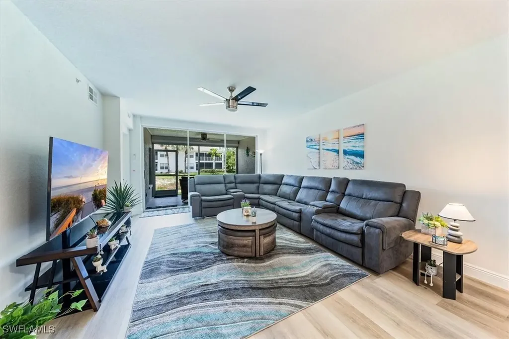 6914 Satinleaf Road N Naples FL 34109