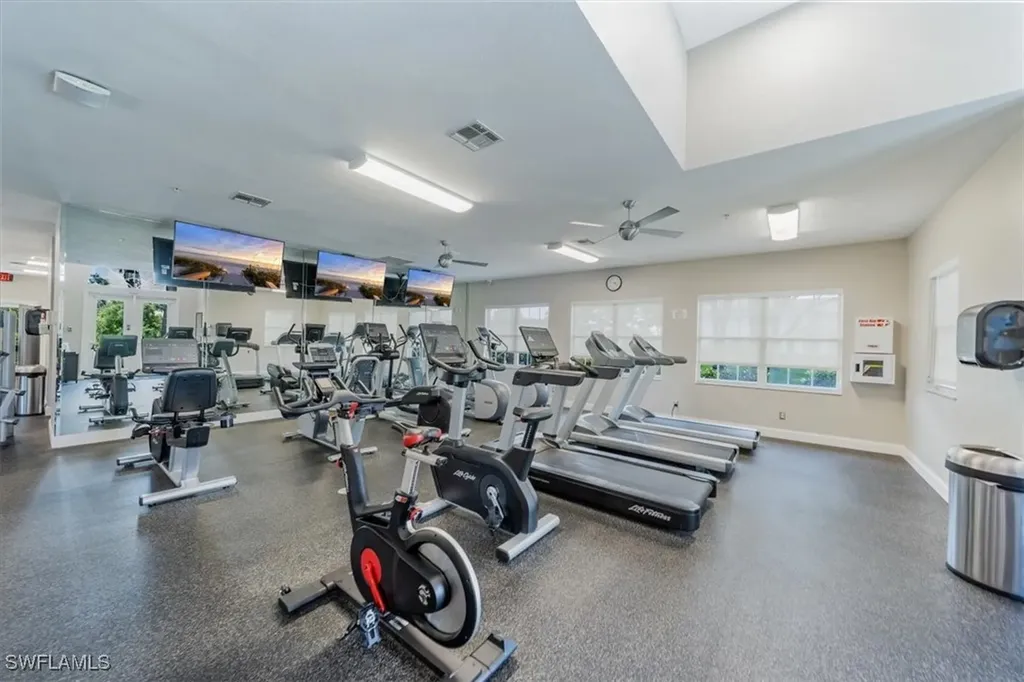 6914 Satinleaf Road N Naples FL 34109