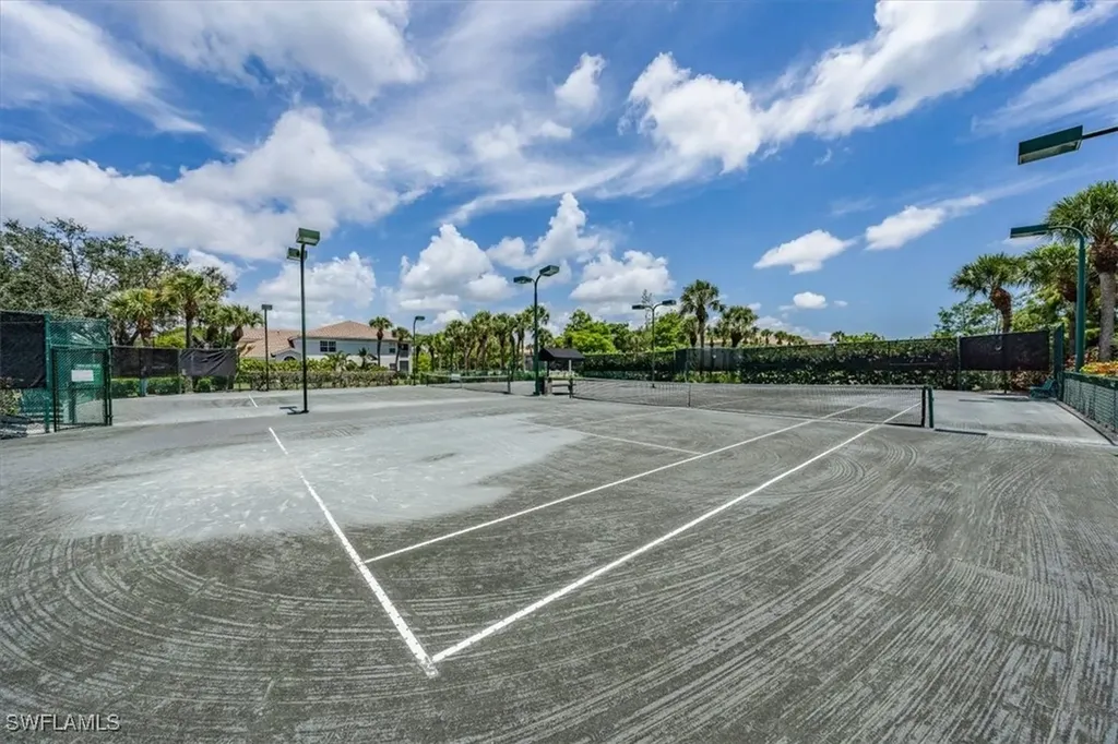 6914 Satinleaf Road N Naples FL 34109