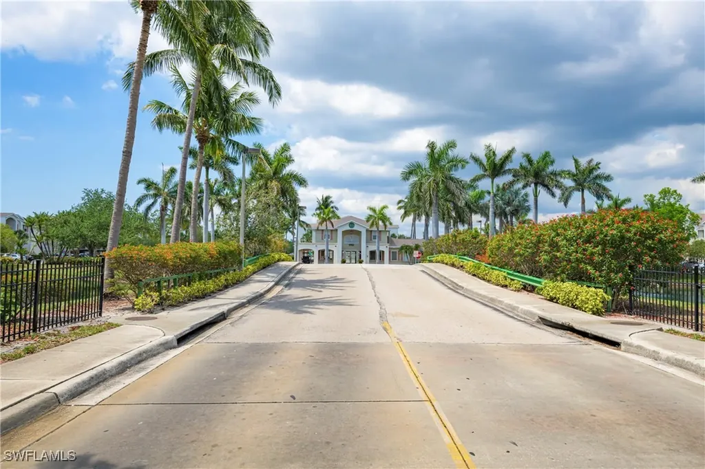 1769 Four Mile Cove Parkway Cape Coral FL 33990