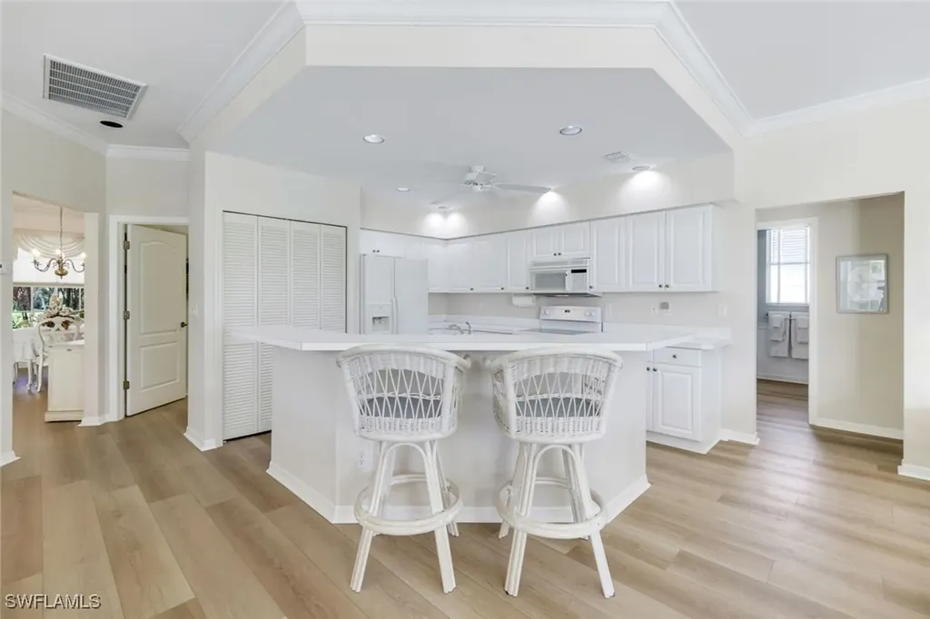 190 Palmetto Dunes Circle Naples FL 34113