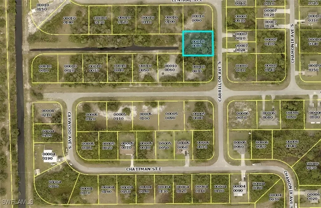 392 Carrillon Avenue S Lehigh Acres FL 33974