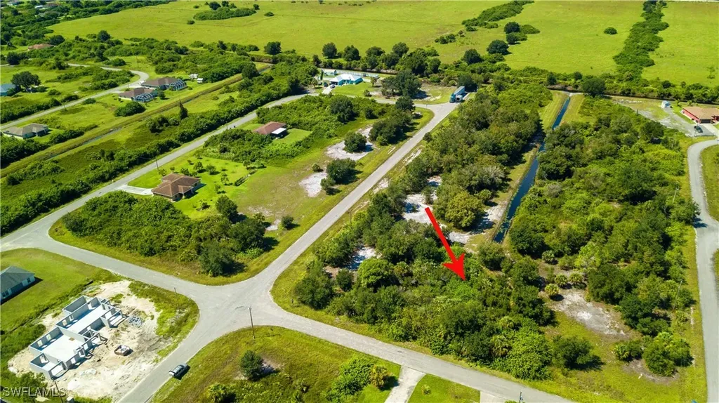 392 Carrillon Avenue S Lehigh Acres FL 33974