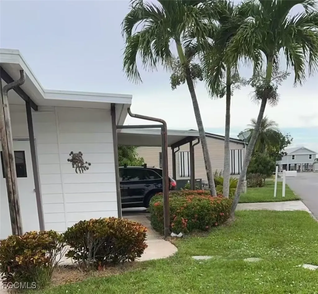 4920 Pinfish Lane St. James City FL 33956