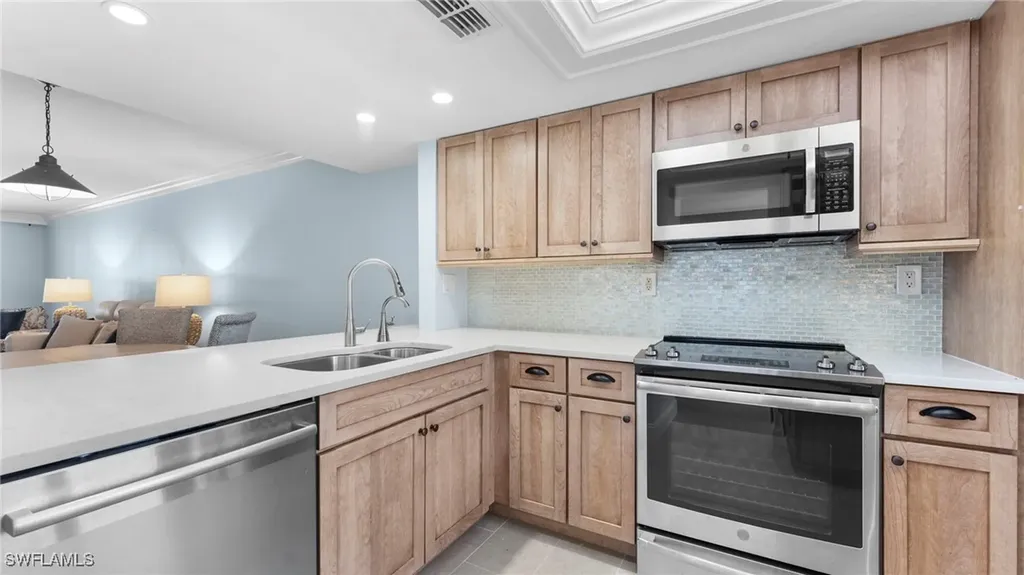2777 W Gulf Drive Sanibel FL 33957