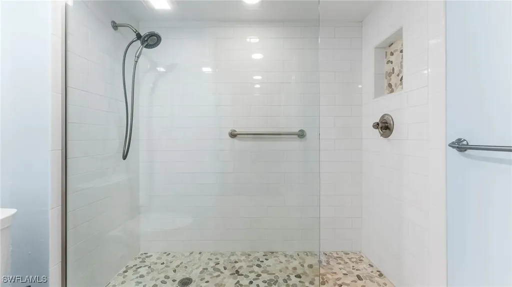 2777 W Gulf Drive Sanibel FL 33957