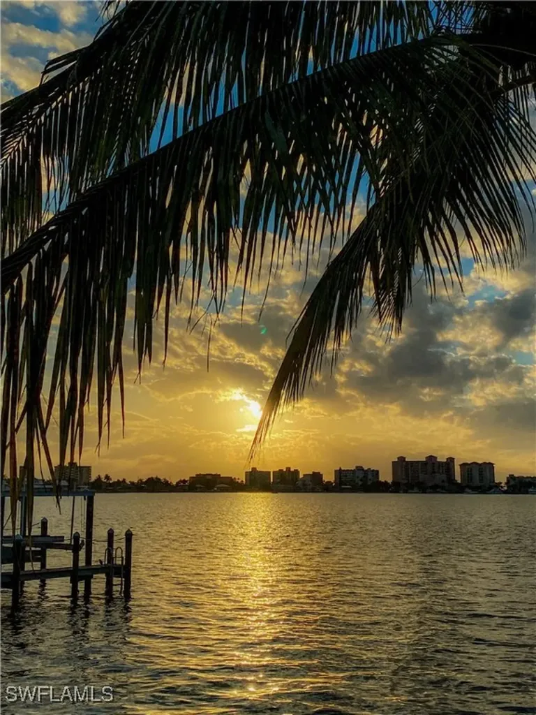 855 San Carlos Drive Fort Myers Beach FL 33931