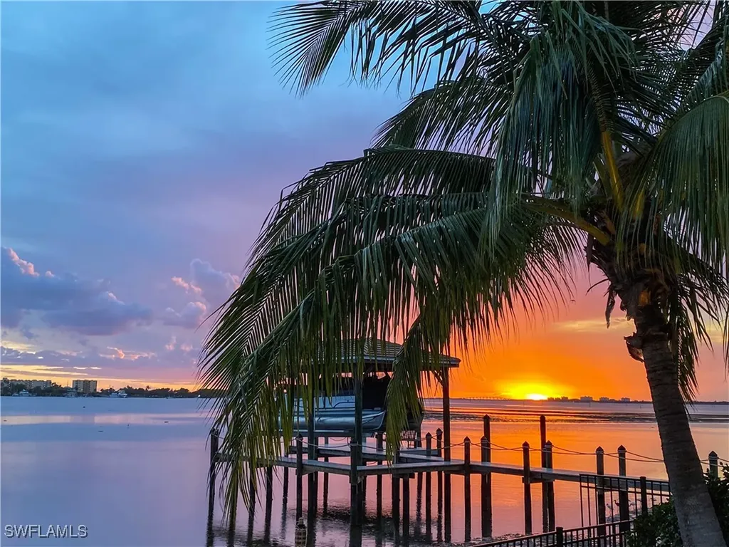 855 San Carlos Drive Fort Myers Beach FL 33931