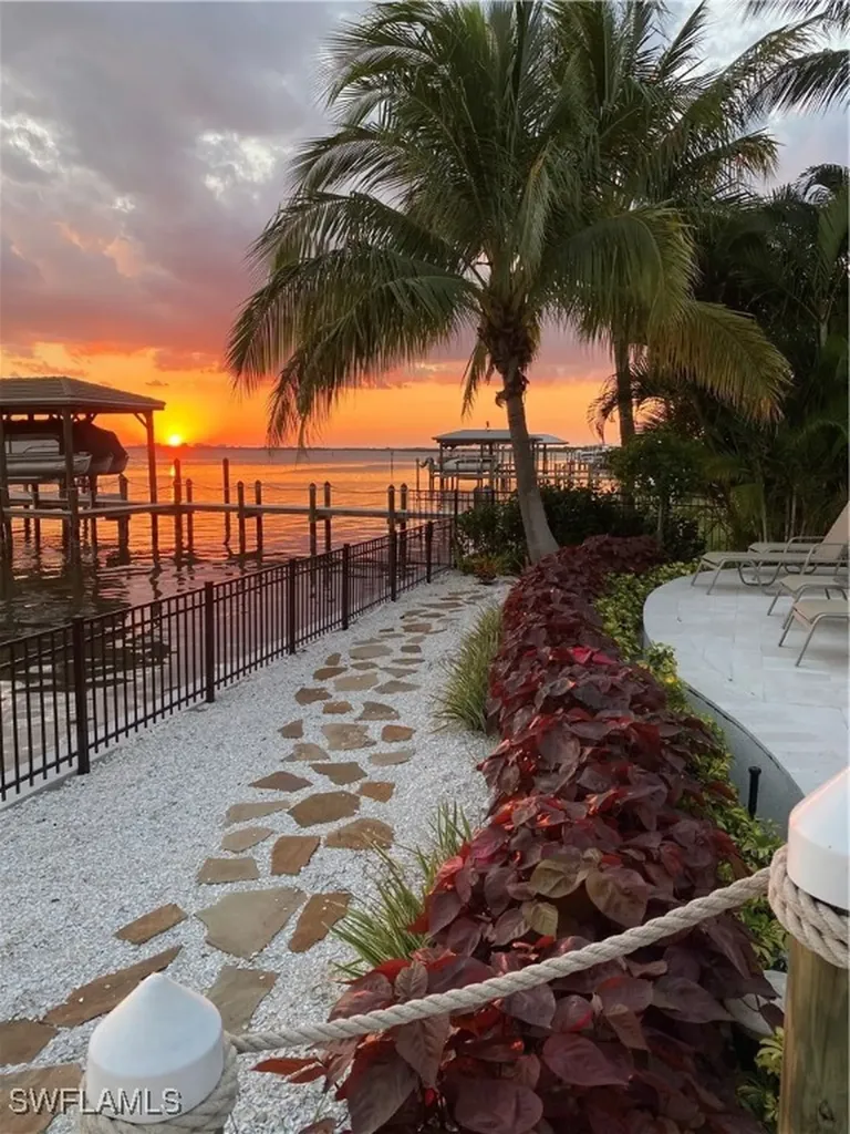 855 San Carlos Drive Fort Myers Beach FL 33931