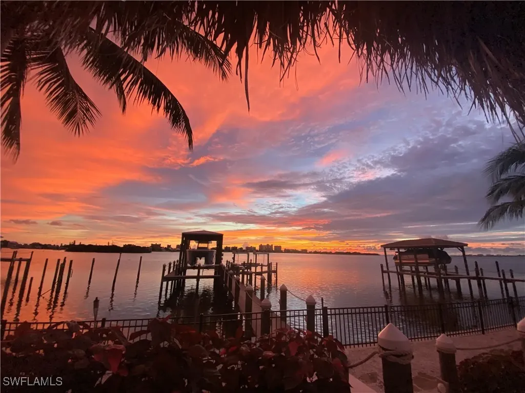 855 San Carlos Drive Fort Myers Beach FL 33931