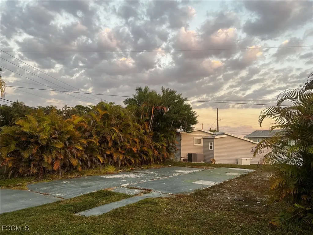 20511 Basin Drive Estero FL 33928