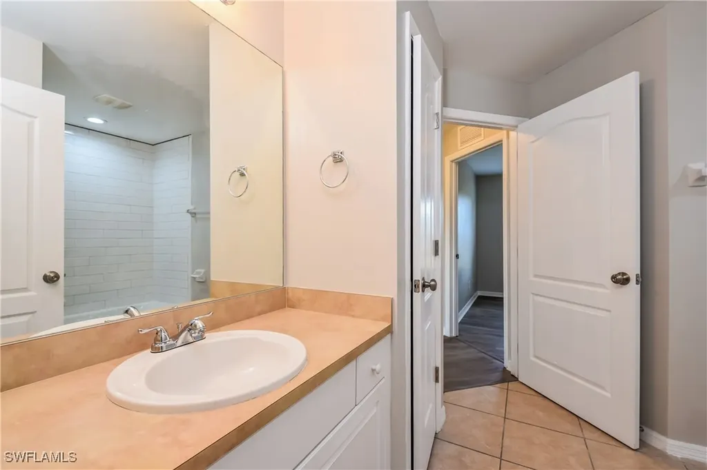 2405 NW Juanita Place Cape Coral FL 33993