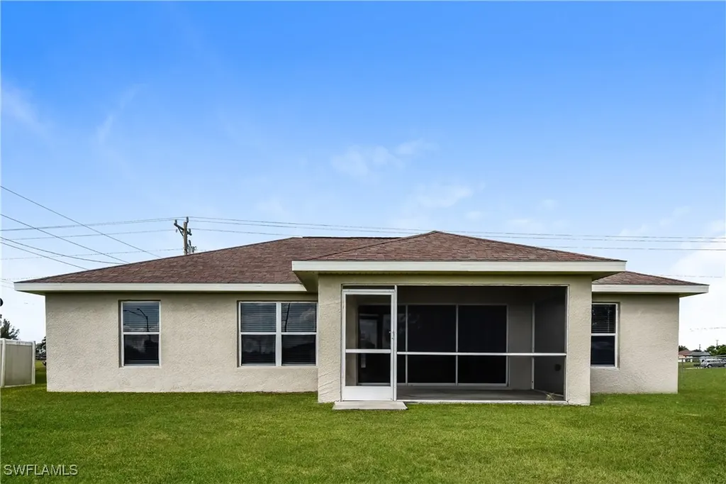 2405 NW Juanita Place Cape Coral FL 33993