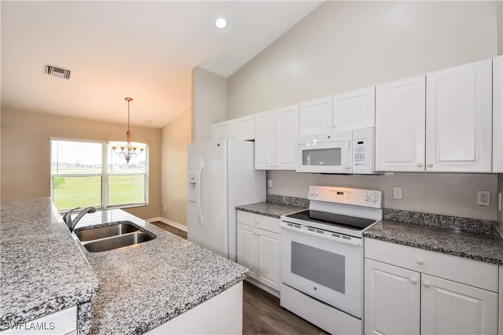 2405 NW Juanita Place Cape Coral FL 33993
