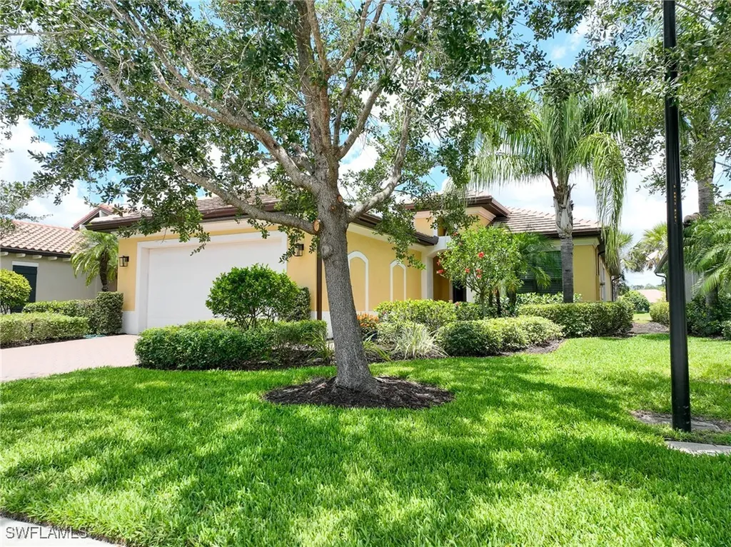 12490 Kentwood Avenue Fort Myers FL 33913