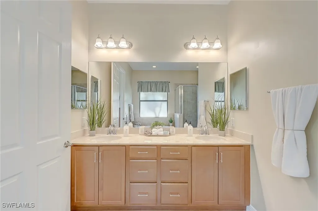 12490 Kentwood Avenue Fort Myers FL 33913