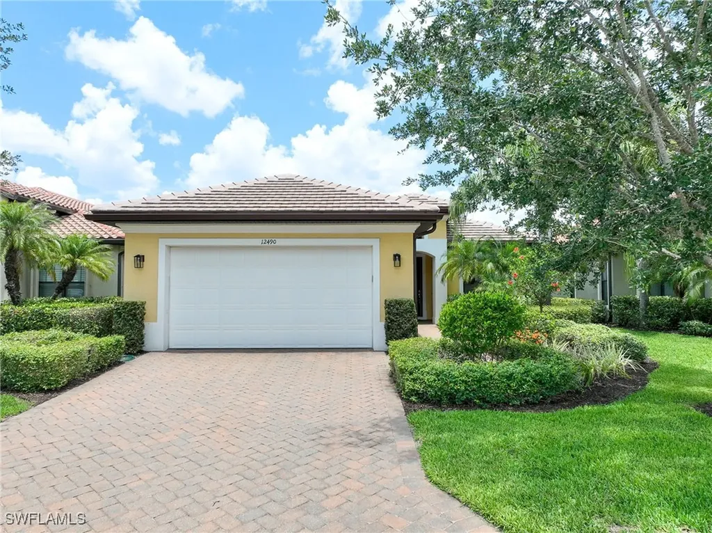 12490 Kentwood Avenue Fort Myers FL 33913