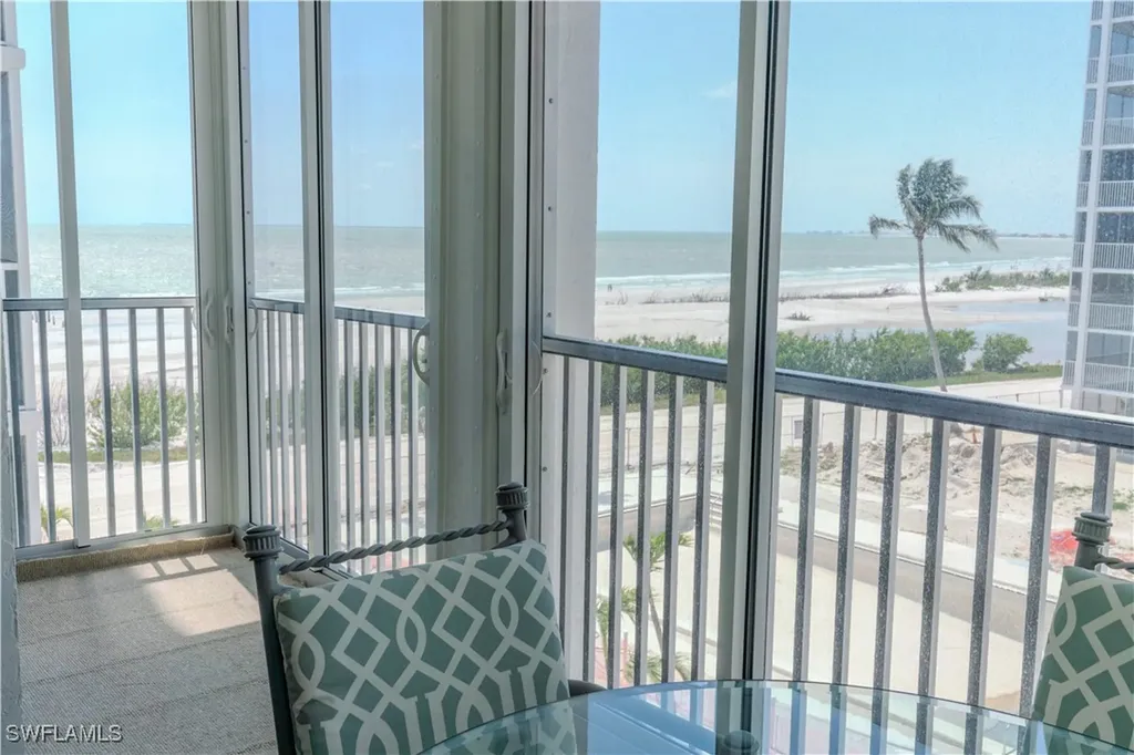 Fort Myers Beach FL, 7150 Estero Boulevard, Unit 403