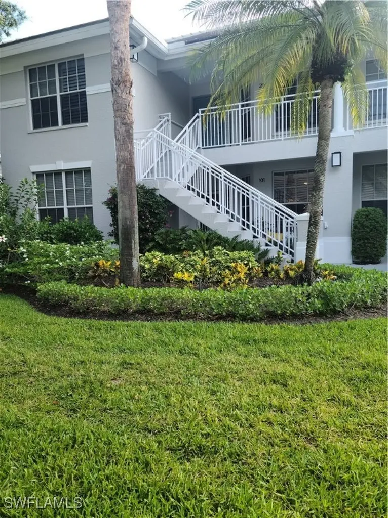 Naples FL, 2255 Harmony Lane, Unit 8