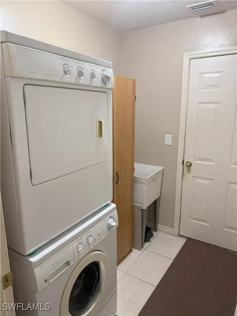 4109 11th Street SW Lehigh Acres FL 33976