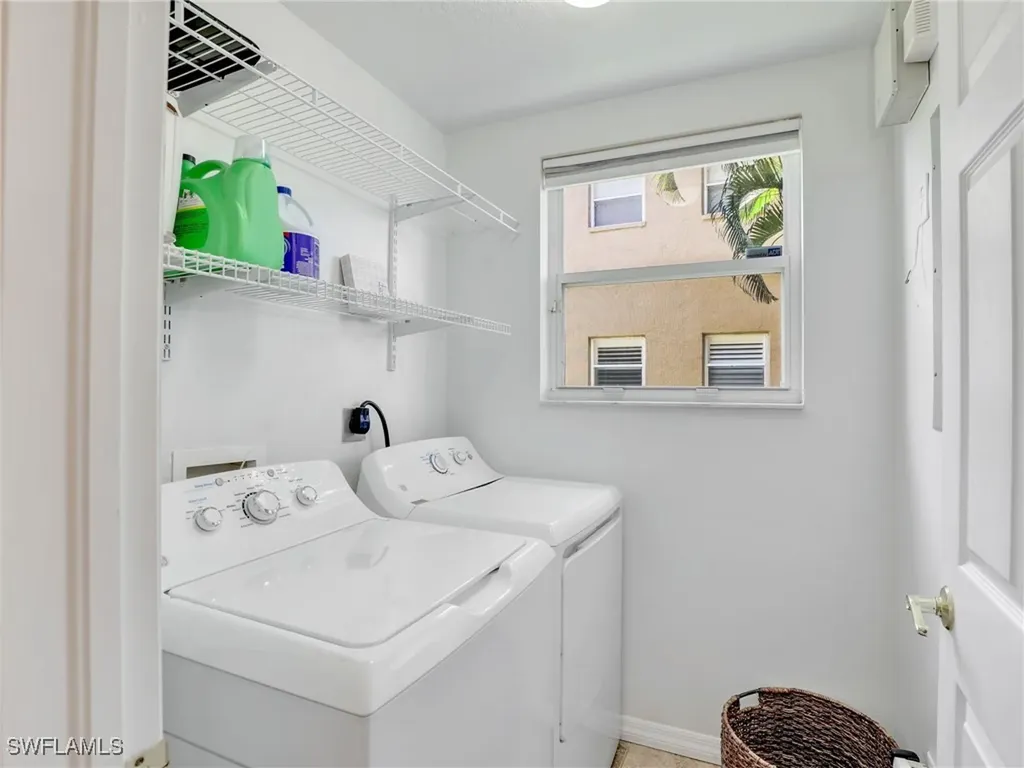 6670 Huntington Lakes Circle Naples FL 34119