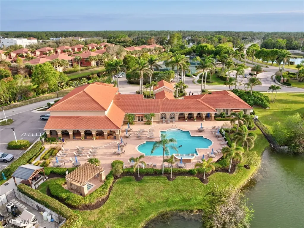 6670 Huntington Lakes Circle Naples FL 34119