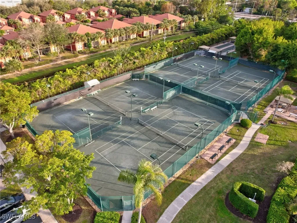 6670 Huntington Lakes Circle Naples FL 34119