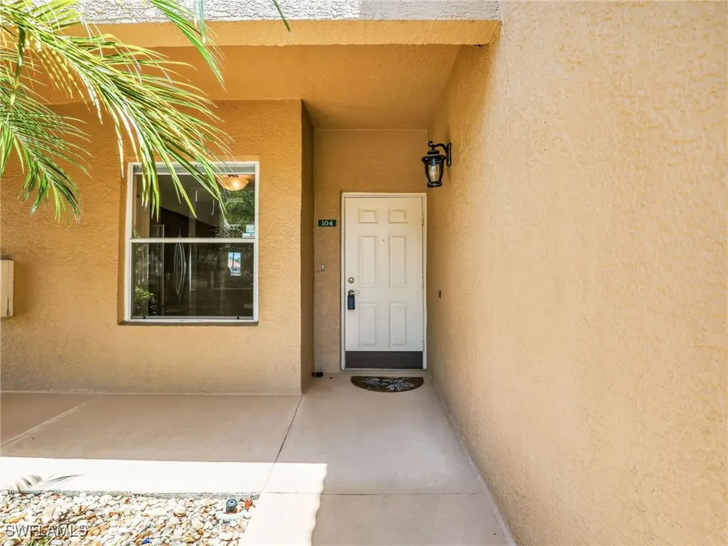 6670 Huntington Lakes Circle Naples FL 34119