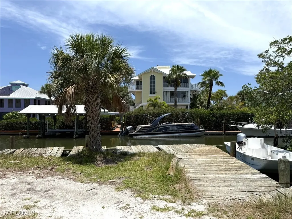 310 Pieces Of Eight Captiva FL 33924