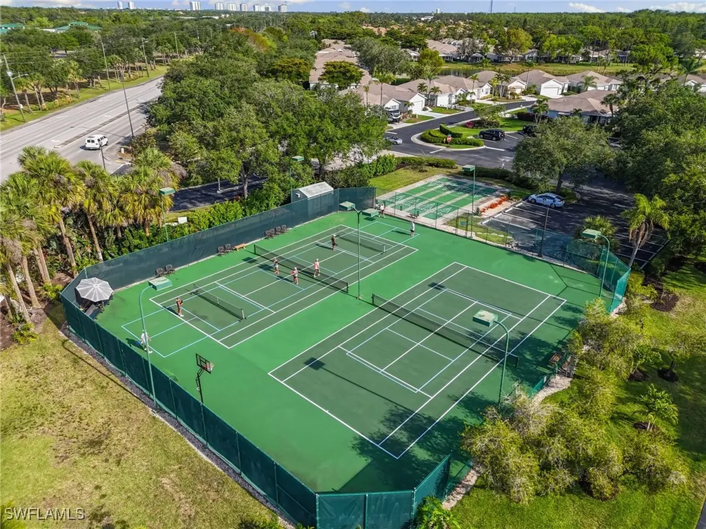 25731 Old Gaslight Drive Bonita Springs FL 34135