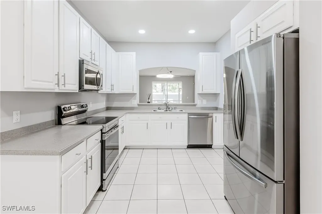 14183 Fall Creek Court Naples FL 34114