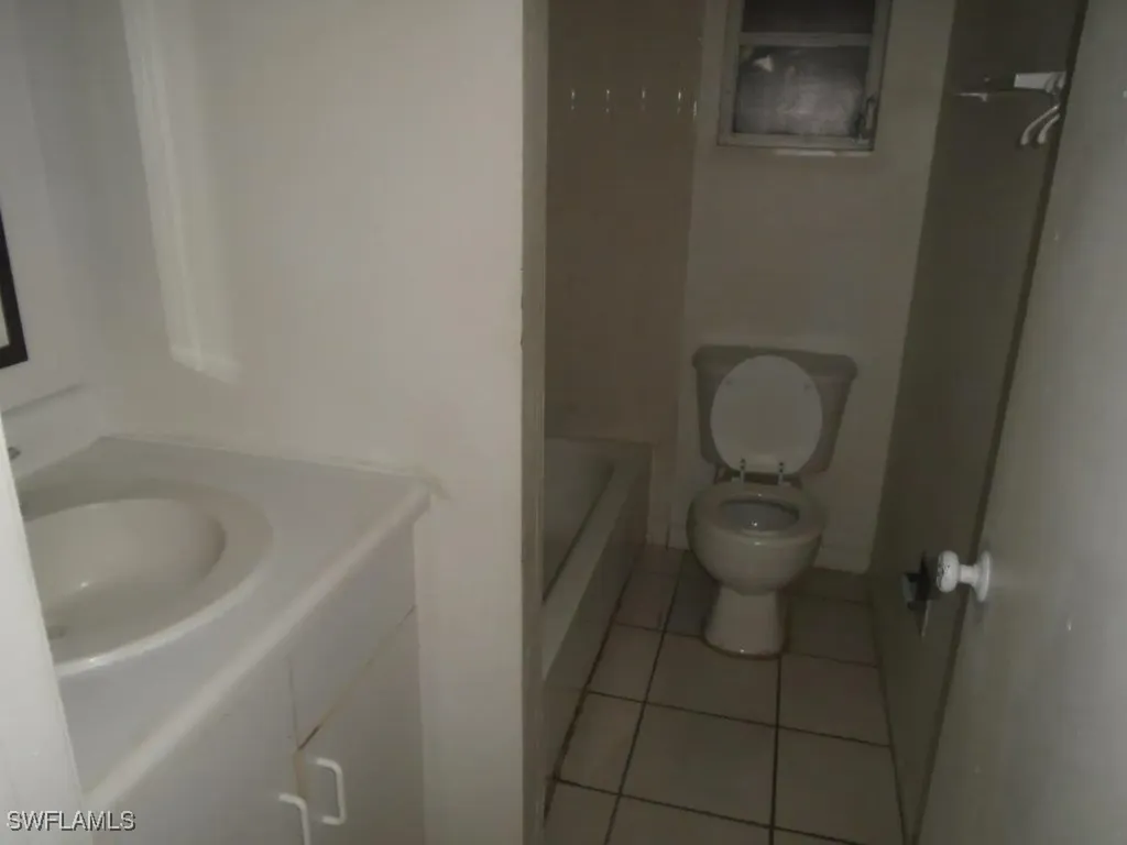 1120 SE 6th Avenue Cape Coral FL 33990