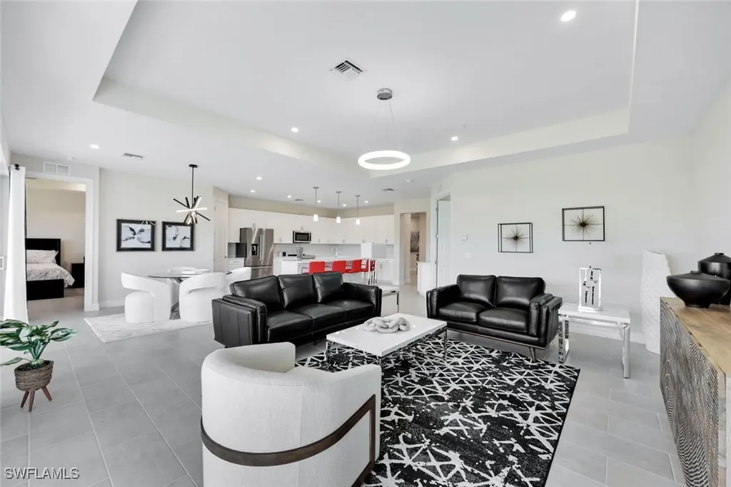 303 Indies Drive W Naples FL 34114