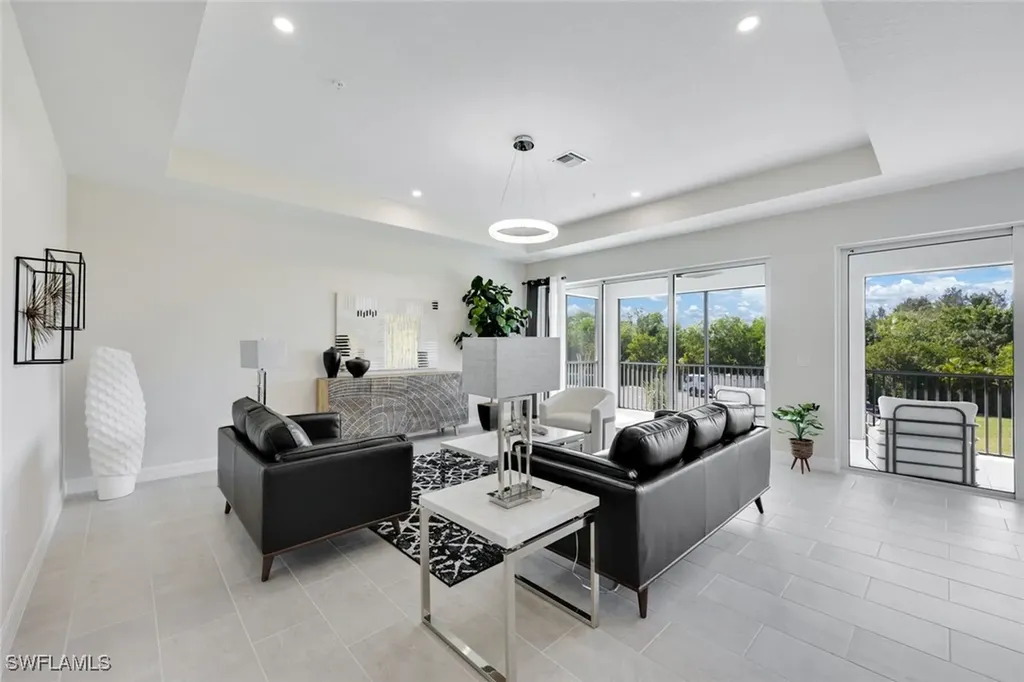 303 Indies Drive W Naples FL 34114