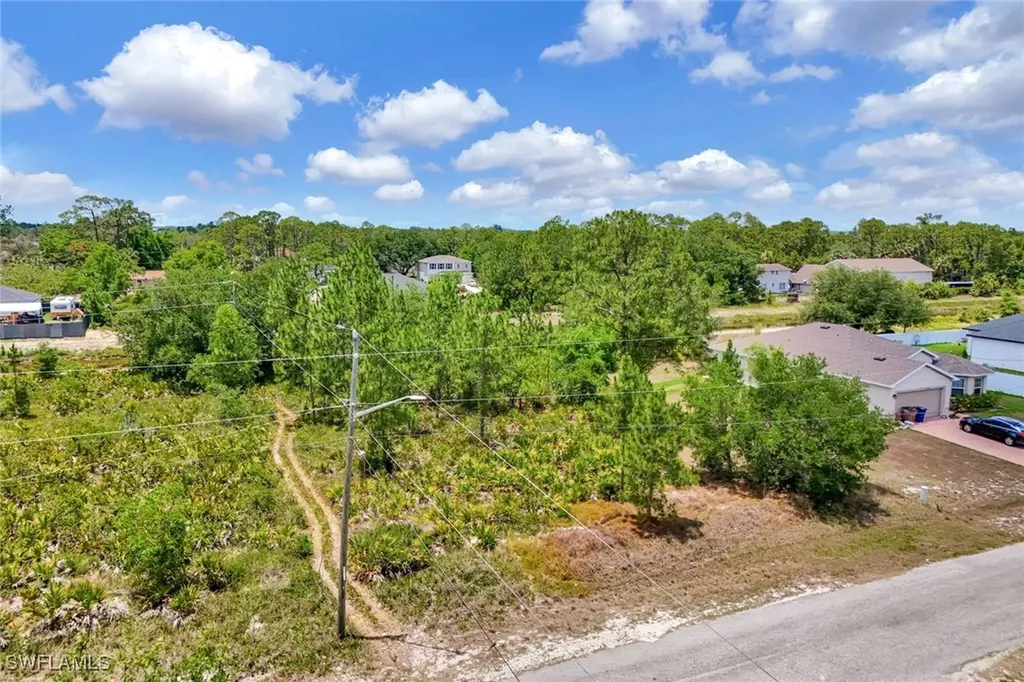 2201 Tena Avenue N Lehigh Acres FL 33971